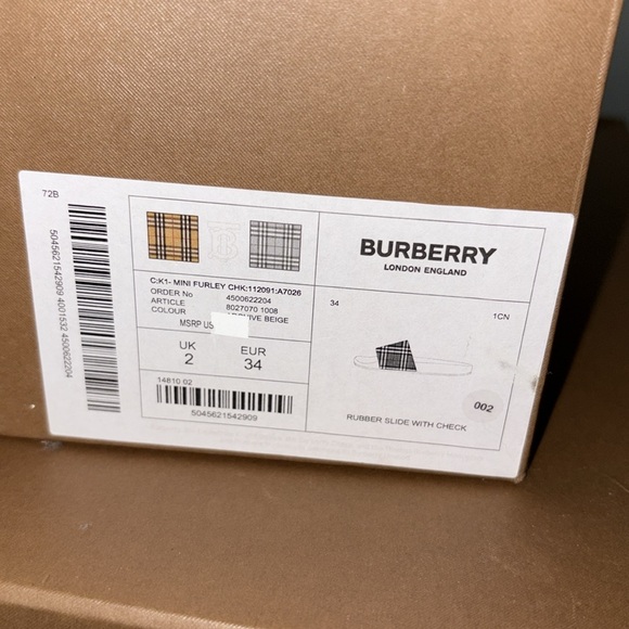 Little kids Burberry slides LIKE NEW!!! Worn once - Picture 2 of 4